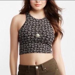 Aeropostale Crop Tank Size Medium Black Floral